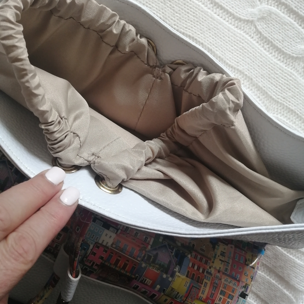 Handbag - Picture 4 of 9